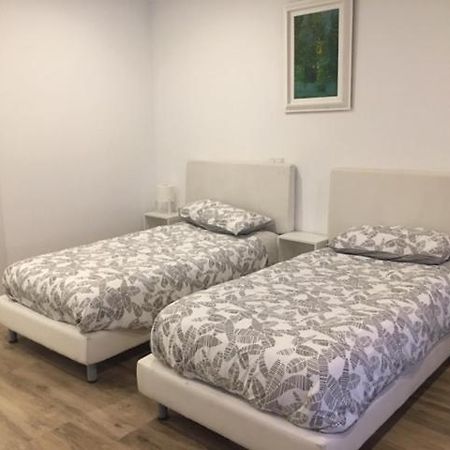 אלקורקון Rooms H Skyline מראה חיצוני תמונה