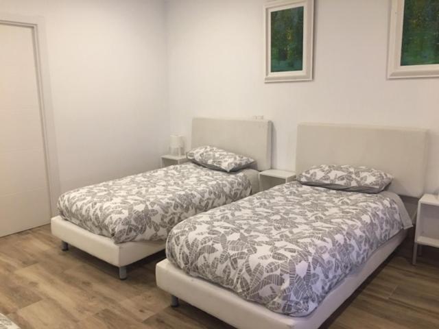 אלקורקון Rooms H Skyline מראה חיצוני תמונה